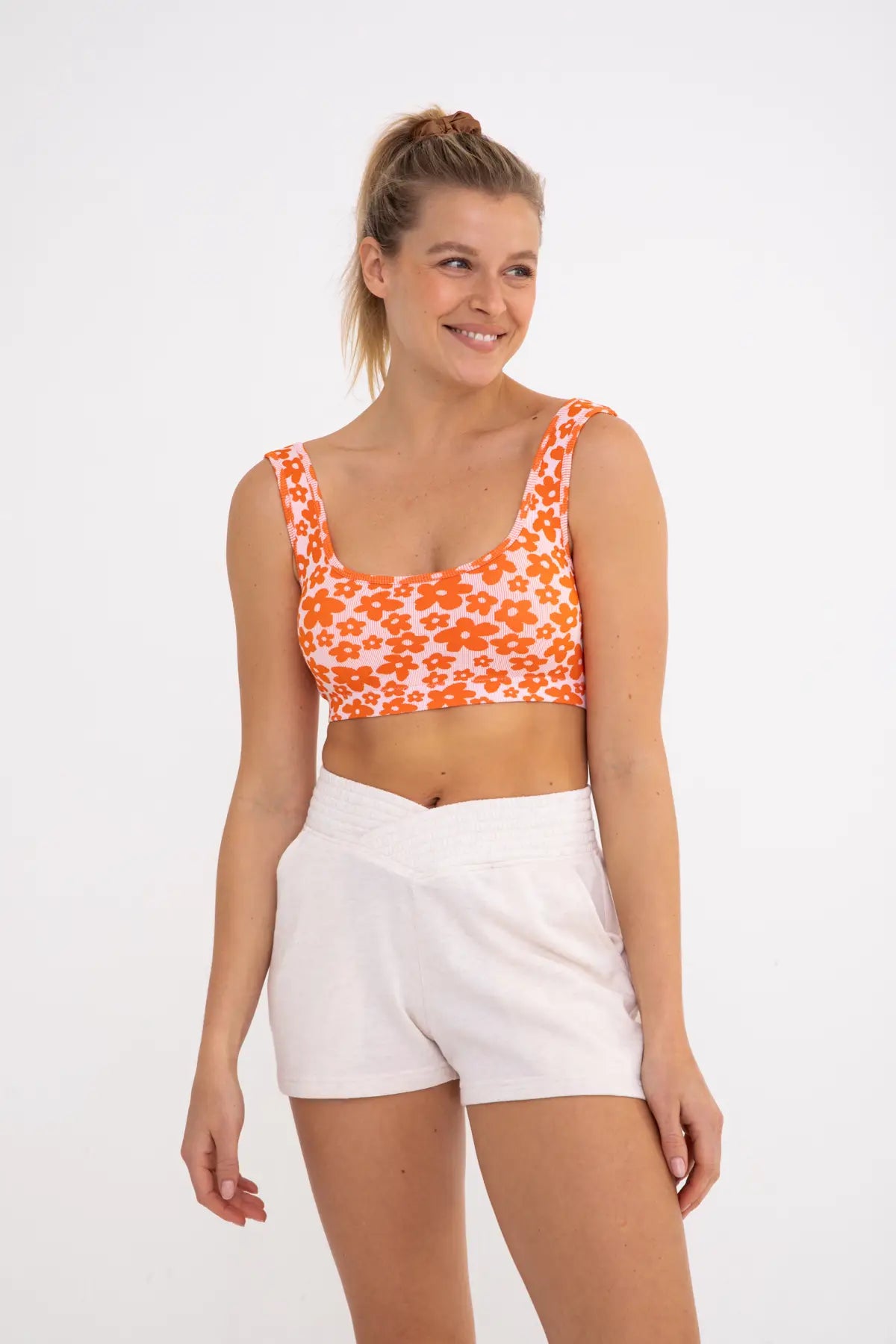 Picking Daisies Ribbed Sports Bra  Charlie J Boutique – Charlie J Boutique